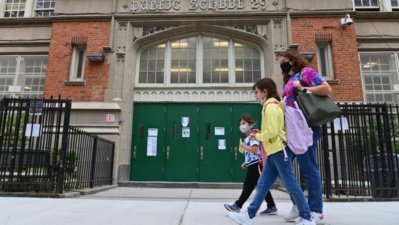 Les écoles fermées dans certains quartiers de New York pour empêcher une deuxième vague Les écoles fermées dans certains quartiers de New York pour empêcher une deuxième vague