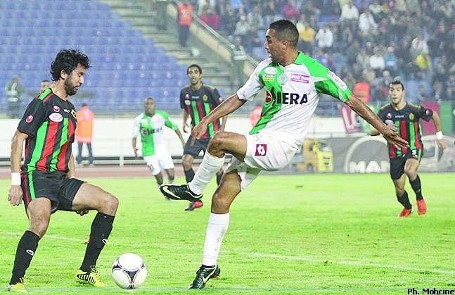 L’ASFAR et le Raja se neutralisent en une mise à jour gâchée par l’arbitrage et le hooliganisme : Le WAC et le MAS à l’affût en l’absence du leader et de son poursuivant L’ASFAR et le Raja se neutralisent en une mise à jour gâchée par l’arbitrage et le hooliganisme : Le WAC et le MAS à l’affût en l’absence du leader et de son poursuivant