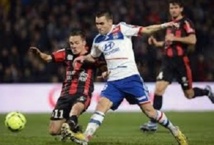 Ligue 1 : Lyon s'accroche aux basques de Paris