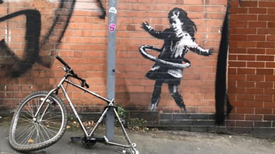 Banksy revendique une nouvelle œuvre murale à Nottingham Banksy revendique une nouvelle œuvre murale à Nottingham