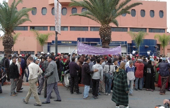 10 personnes déférées aujourd’hui devant la justice : Les factures d’eau et d’électricité font monter la tension à Marrakech 10 personnes déférées aujourd’hui devant la justice : Les factures d’eau et d’électricité font monter la tension à Marrakech