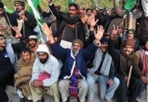 Violences à Islamabad après l’appel à dissoudre le Parlement Violences à Islamabad après l’appel à dissoudre le Parlement