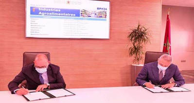 Signature de 17 conventions d’investissement pour relancer l’industrie Signature de 17 conventions d’investissement pour relancer l’industrie