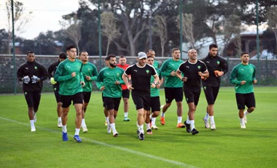 Le Onze national à l’ assaut de la sélection centrafricaine Le Onze national à l’ assaut de la sélection centrafricaine