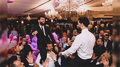 La distanciation physique était respectée au mariage du frère de Salah La distanciation physique était respectée au mariage du frère de Salah