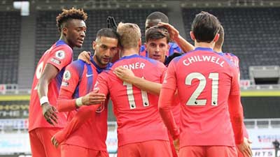 Premier League. Chelsea imperturbable, United minimaliste Premier League. Chelsea imperturbable, United minimaliste