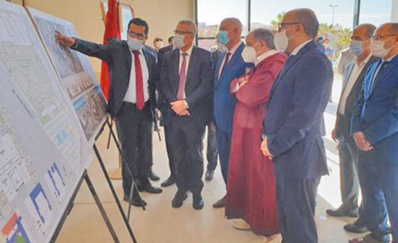 Mohamed Benabdelkader s'enquiert du chantier de construction du nouveau siège du tribunal de première instance de Dakhla