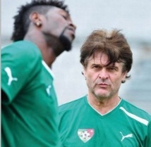 Adebayor et Six, la crise refait surface Adebayor et Six, la crise refait surface