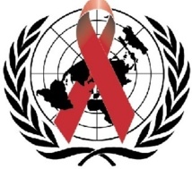 Décentraliser la lutte contre le sida au niveau régional Décentraliser la lutte contre le sida au niveau régional
