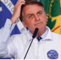 L'avenir de Bolsonaro passe lundi par le Parlement L'avenir de Bolsonaro passe lundi par le Parlement