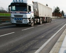 Les camionneurs qui boivent du café ont moins d’accidents Les camionneurs qui boivent du café ont moins d’accidents