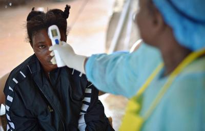 La riposte s'organise en Guinée, où Ebola a fait cinq morts La riposte s'organise en Guinée, où Ebola a fait cinq morts
