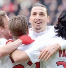 Ibra revient sur les lieux de son crime de lèse-majesté Ibra revient sur les lieux de son crime de lèse-majesté