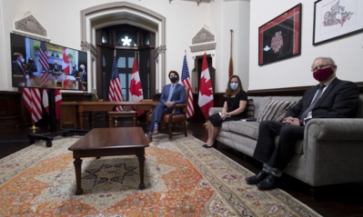 Biden et Trudeau vantent “l'extraordinaire amitié” américano-canadienne pour clore l'ère Trump