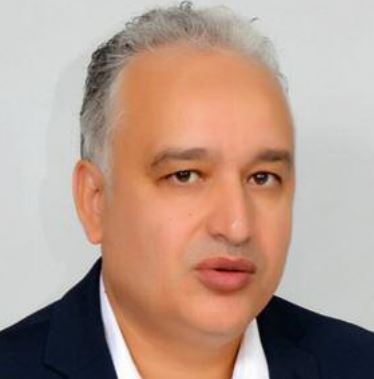 Tayeb Hamdi, médecin et chercheur en politiques et systèmes de santé Tayeb Hamdi, médecin et chercheur en politiques et systèmes de santé