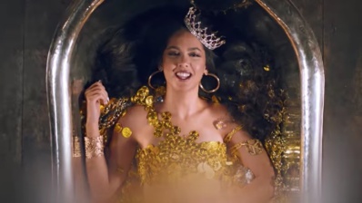 Manal Benchlikha: Quand pop marocaine rime avec féminisme Manal Benchlikha: Quand pop marocaine rime avec féminisme