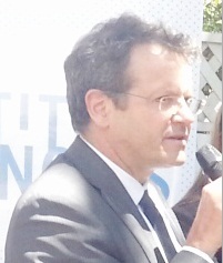Bertrand Commelin et Alexandre Pajon, directeur général de l’Institut français du Maroc et commissaire du Salon Bertrand Commelin et Alexandre Pajon, directeur général de l’Institut français du Maroc et commissaire du Salon