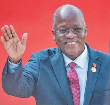 John Magufuli, l'ex-président tanzanien qui ignorait la Covid-19 John Magufuli, l'ex-président tanzanien qui ignorait la Covid-19