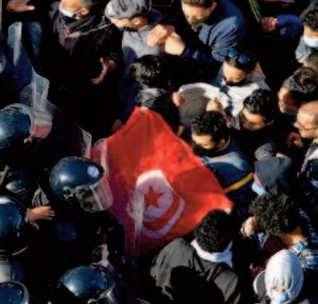 En Tunisie, une jeunesse sous surveillance