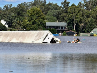 En Australie, la pluie a cessé mais des milliers de personnes demeurent isolées