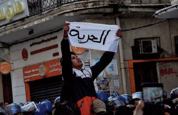 23 manifestants détenus en grève de la faim