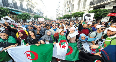 L'espoir de démocratisation suscité par le hirak algérien, anéanti par la repression L'espoir de démocratisation suscité par le hirak algérien, anéanti par la repression