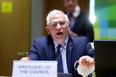 L'UE réclame l'hospitalisation de Navalny, inquiétudes pour l'Ukraine L'UE réclame l'hospitalisation de Navalny, inquiétudes pour l'Ukraine