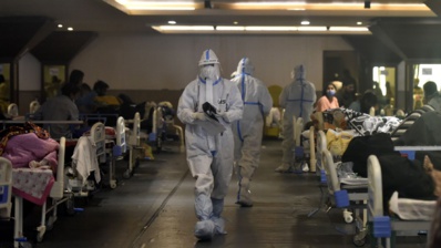 Un record de contaminations et de décès plonge l'Inde dans une crise sanitaire majeure Un record de contaminations et de décès plonge l'Inde dans une crise sanitaire majeure