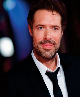 Nicolas Bedos va tourner avec Adjani et Niney, en attendant “OSS 117 ”