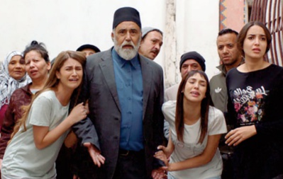 La critique est garantie à tous, sans restriction de la liberté de création La critique est garantie à tous, sans restriction de la liberté de création