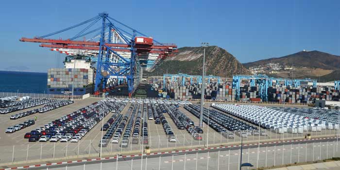 Le déficit commercial continue de s’alléger Le déficit commercial continue de s’alléger