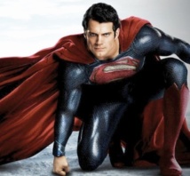 Superman dans “Man of Steel” s'envole au box-office américain