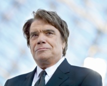 Bernard Tapie placé en garde à vue à Paris