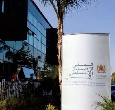Ahmed Reda Chami : Une classe moyennene forte constitue une assurance de paix sociale et de stabilité politique Ahmed Reda Chami : Une classe moyennene forte constitue une assurance de paix sociale et de stabilité politique