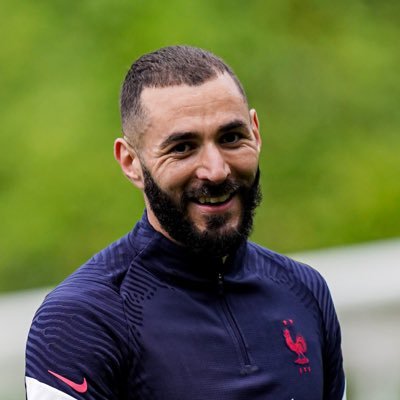 Benzema : Je sens l'atmosphère autour de moi, c'est parfait Benzema : Je sens l'atmosphère autour de moi, c'est parfait