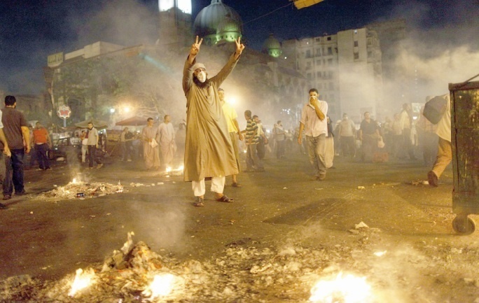 Heurts meurtriers au Caire entre les pro et anti-Morsi