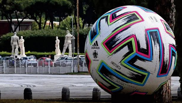 Rome veut refaire du football une fête Rome veut refaire du football une fête