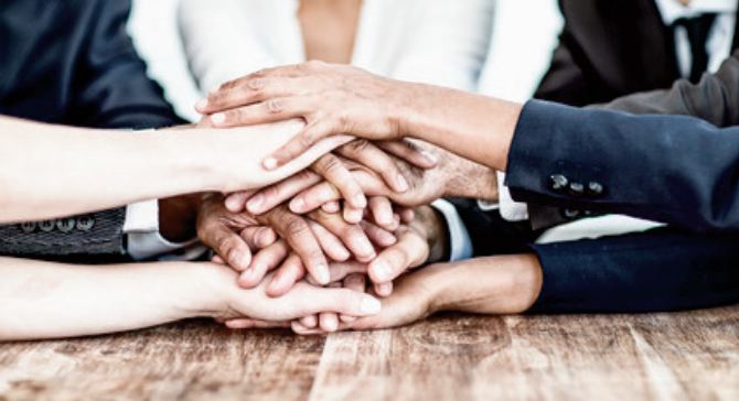 Un pont numérique vers le soutien social Un pont numérique vers le soutien social