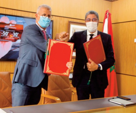 L’ONCF et l’ONMT lancent la carte de voyage “Ntla9awfbladna ”
