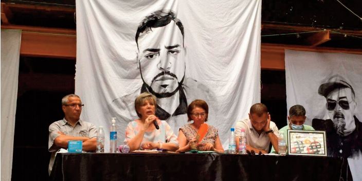 Intellectuels, chefs de partis et avocats algériens dénoncent les pratiques irresponsables du régime qui mènent le pays à la dérive Intellectuels, chefs de partis et avocats algériens dénoncent les pratiques irresponsables du régime qui mènent le pays à la dérive