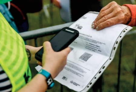 Macron incite à la vaccination, les Français prennent rendez-vous Macron incite à la vaccination, les Français prennent rendez-vous