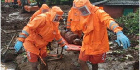 Mousson meurtrière en Inde: Le bilan s'alourdit à 124 morts et des dizaines de disparus