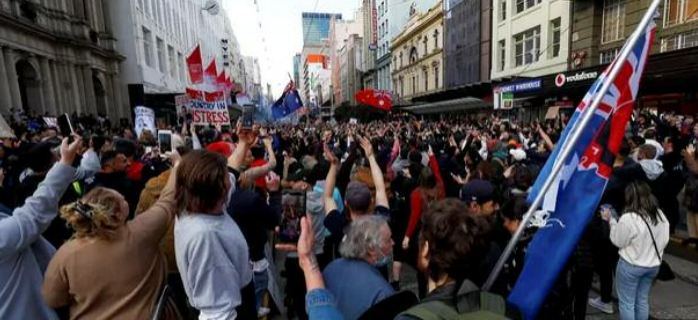 Manifestations anti-restrictions de l'Europe à l'Australie