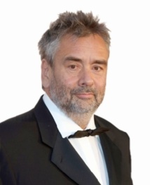 People : Les mésaventures des stars Luc Besson People : Les mésaventures des stars Luc Besson