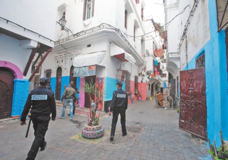 Restrictions à maintenir ou reconfinement à envisager Restrictions à maintenir ou reconfinement à envisager