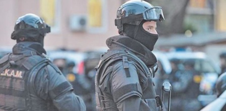 Arrestation en Grèce d' un Marocain ayant occupé des postes de responsabilité à Daech Arrestation en Grèce d' un Marocain ayant occupé des postes de responsabilité à Daech