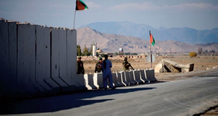 Des roquettes endommagent l'aéroport de Kandahar Des roquettes endommagent l'aéroport de Kandahar
