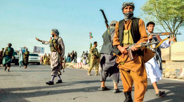 Poursuite des combats pour empêcher les talibans de s'emparer de grandes villes en Afghanistan Poursuite des combats pour empêcher les talibans de s'emparer de grandes villes en Afghanistan