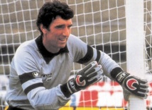 Dino Zoff Dino le Roc, Dino le seigneur Dino Zoff Dino le Roc, Dino le seigneur