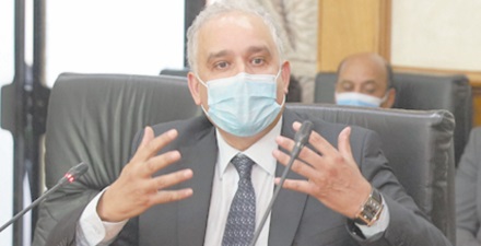 Tayeb Hamdi : La vaccination, seule issue de la crise pandémique
